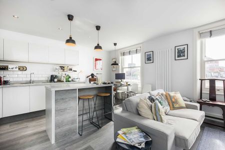 Price £2,675 pcm - Available 22/08/2026 - Furnished / Unfurnished - Photo 2
