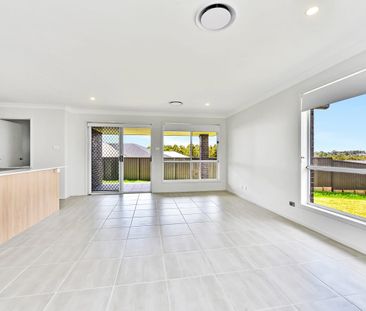 1/12 Loane Circuit, Farley, NSW 2320 - Photo 2