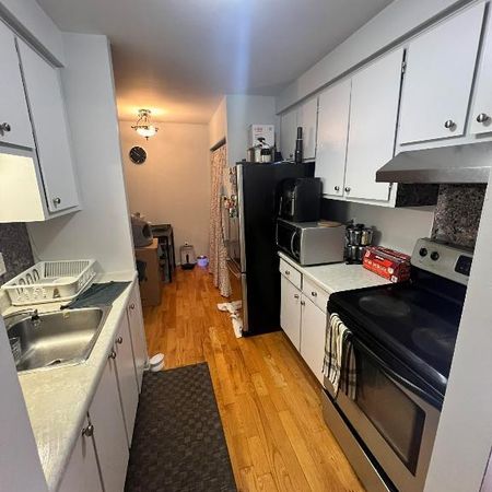 grand 4 1/2 près du métro Montmorency - Photo 4