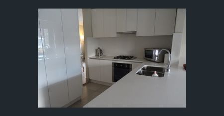 Modern 3-Bedroom home - Photo 3