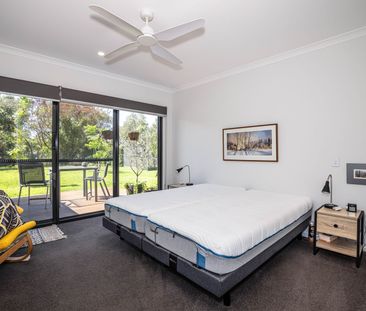 Stunning 3-Bed, 3-Bath Furnished Home for Rent – Peaceful, Sought-A... - Photo 6