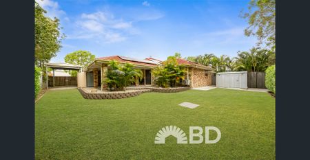 Quiet Parkside Living with Caravan/Boat Parking - Photo 4