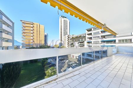 SPACIEUX AVEC BALCONS ET VUE LAC - EMPLACEMENT IDYLLIQUE - Photo 5