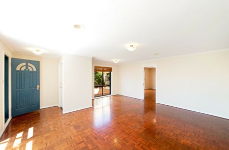 Family Home In Heart Of Bruce - Photo 4