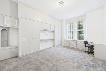 Long Lane, Garston, L19, L4, Chiltern - Photo 2