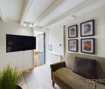 Studio to rent - Photo 3