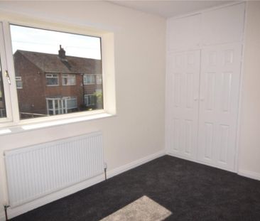 2 bedroom semi-detached house to rent - Photo 4