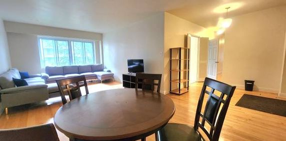 ** Because You Deserve Large Furnished 4bed 2bath, Concrete Building, - Photo 2