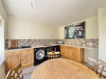2 bedroom detached bungalow to rent - Photo 5