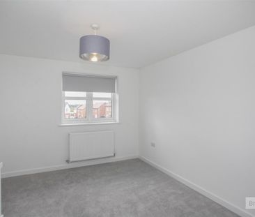 3 bed House - Detached To Let - Photo 1