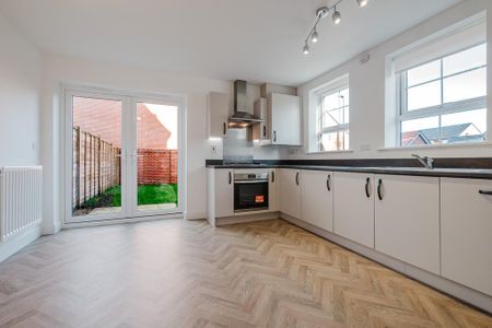 3 bedroom semi-detached house to rent - Photo 4