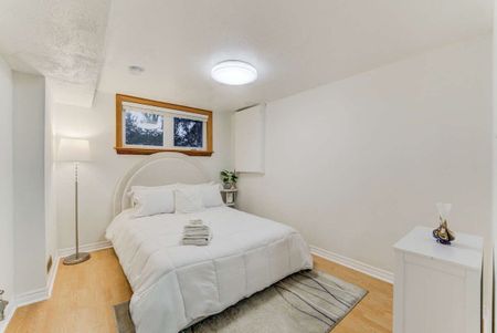 For Lease - 946 McBride Avenue, Mississauga, Ontario - Photo 4