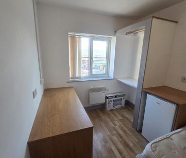 Studio to rent - Photo 4