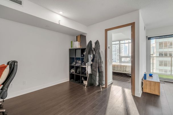For Lease - 19 Bathurst Street Unit# 1109, Toronto, Ontario - Photo 1