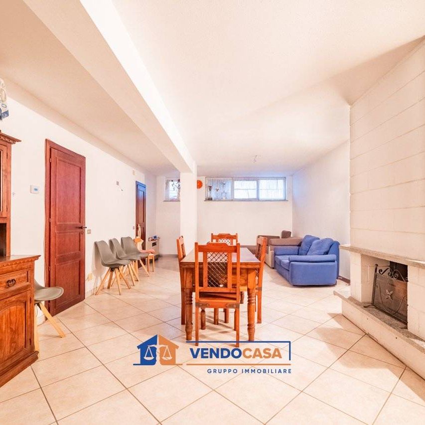 Villa a schiera piazza Carlo Alberto 8, Dogliani - Photo 1