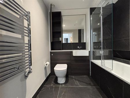 1 bedroom flat to rent - Photo 2