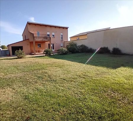 4 pièces - 117,9 m² - RDC - Colocation non autorisée - Photo 3