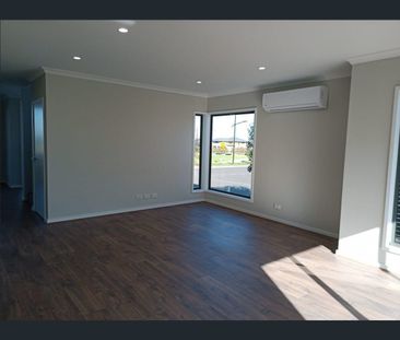 9 Kendon Drive, Wollert, Vic 3750 - Photo 1