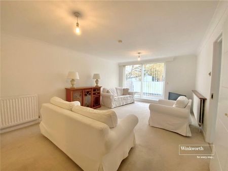 4 bedroom semi-detached house to rent - Photo 2