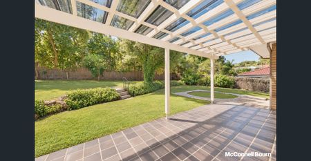 Spacious Family Home in Peaceful Blue Ribbon Location - Photo 4