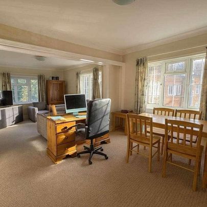 Herga Court, Harrow, HA1 - Photo 1