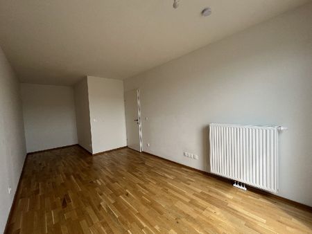 Moderne 3 Zimmer Wohnung mit Dachterrasse - Photo 3