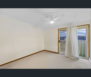 1/14 Ferntree Close, Wyoming, NSW 2250 - Photo 3