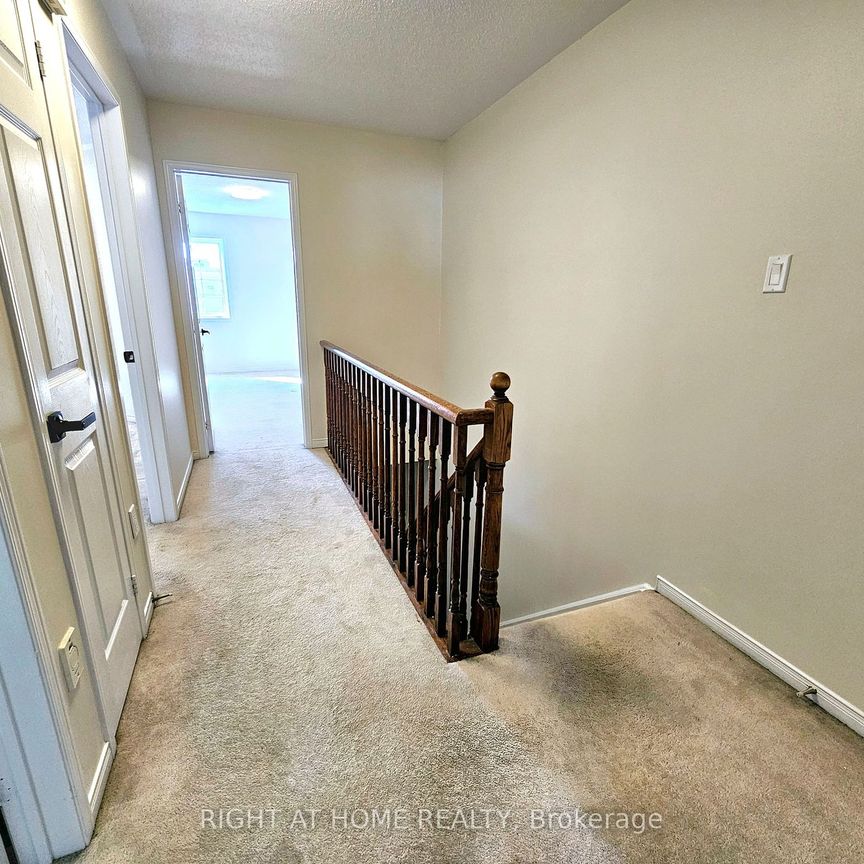 Condo Townhouse For Lease | W8142996 - Photo 1