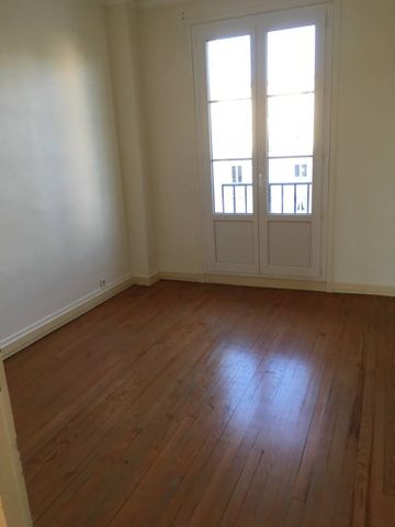 Louer un bel appartement F4 situé Place de L'hôtel de Ville au Havre (76) - Photo 3