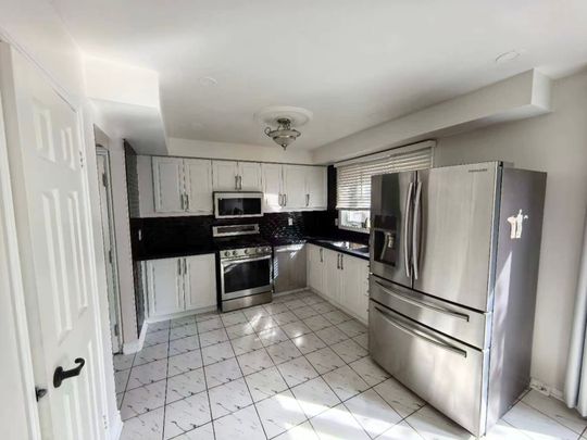 For Lease - 144 Clansman Trail, Mississauga, Ontario - Photo 1