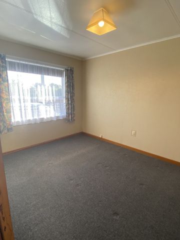 42A Egmont Street, Hawera - Photo 2