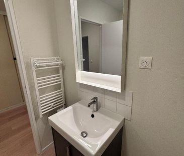 Location Appartement 1 pièce 39m² LA RICHE 37520 - Photo 5