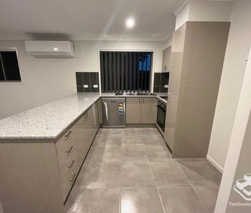 4 Bedroom house for rent in Park Ridge - Photo 6