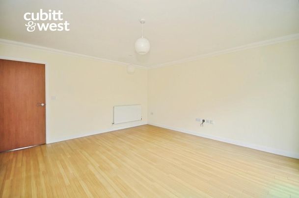 4 bedroom terraced house to rent - Photo 1