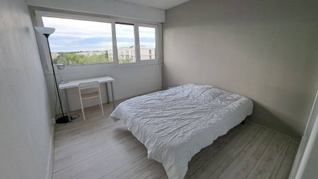 Chambre dans coloc - tram à 40m - Photo 2