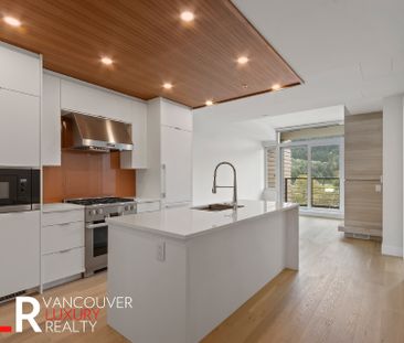 Condo in West Vancouver, BC - Photo 5