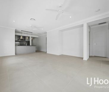 Brand New - Ducted Air Conditioning - 4 Bedrooms + Study - Photo 6