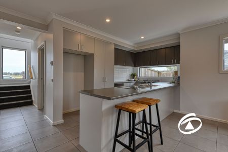 22 Bronnie Street, 3978, Clyde North Vic - Photo 3