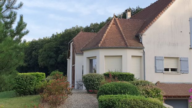 Wonen in Bourgondië, het huis ligt in Frankrijk. - Photo 1