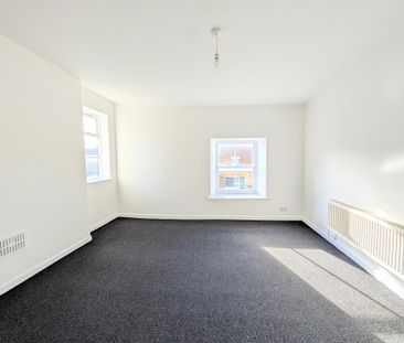 4 bedroom maisonette to rent - Photo 1