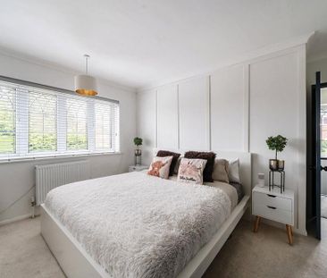 3 bedroom semi-detached house to rent - Photo 2