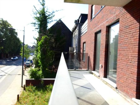 Lichtrijk 2-slaapkamerappartement met terras in Melle - Photo 5