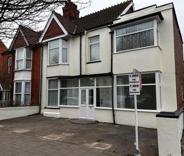 1 bedroom property to rent - Photo 4