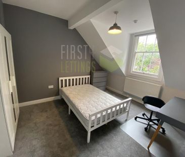 6 bedroom terraced house to rent - Photo 2