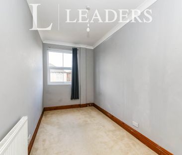 3 bedroom house to rent The Old Warehouse, 26 Gladys Avenue, Portsm... - Photo 4