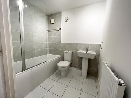 2 bedroom apartment to rent - Photo 3