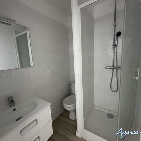Location Appartement 2 pièces 35m² PORT LA NOUVELLE 11210 - Photo 4