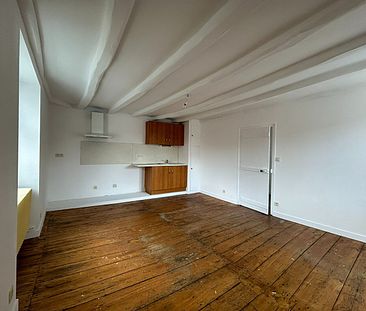 A louer Appartement type 3 CIVRAY - Photo 1
