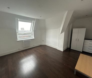 2 Bed Flat, Woodgrange Avenue, HA3 - Photo 2