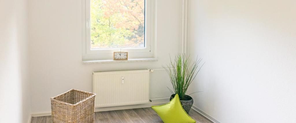 Modernisierte 3-Raum-Wohnung mit Balkon - Foto 1